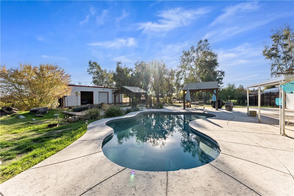 36740 Kensington Dr, Madera, CA 93636