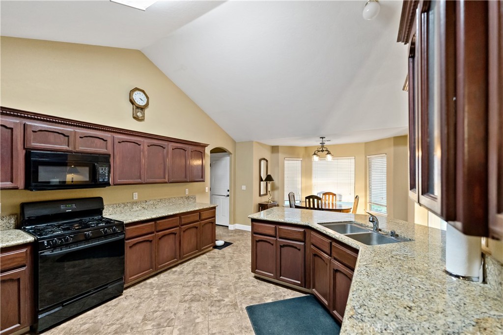 19649 Road 30 1/2, Madera, CA 93638