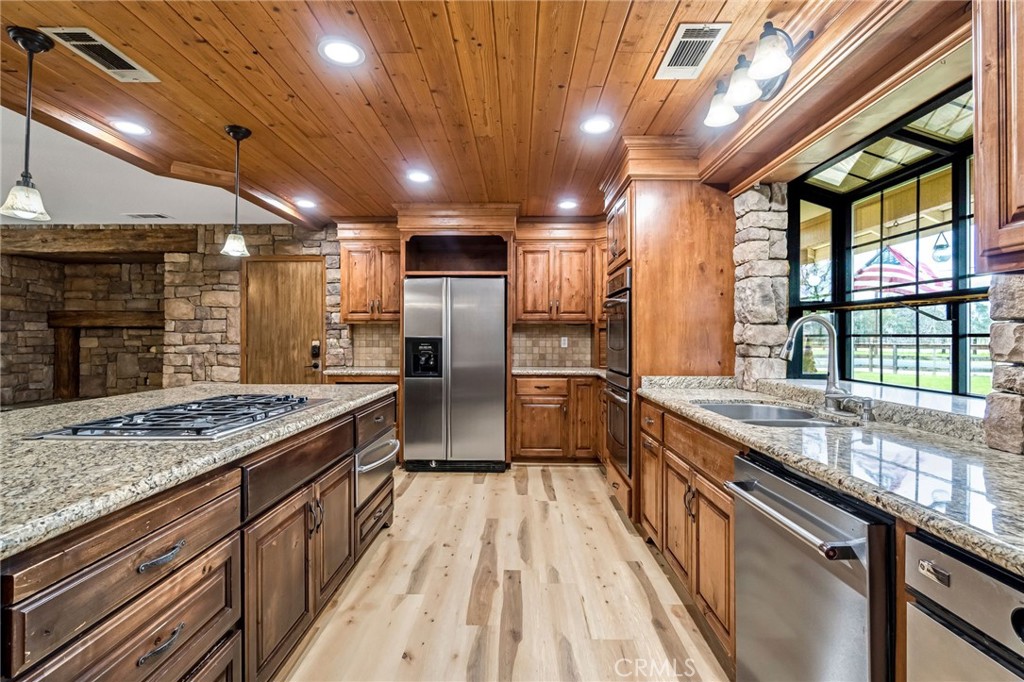 31031 Donald Ave, Madera, CA 93636