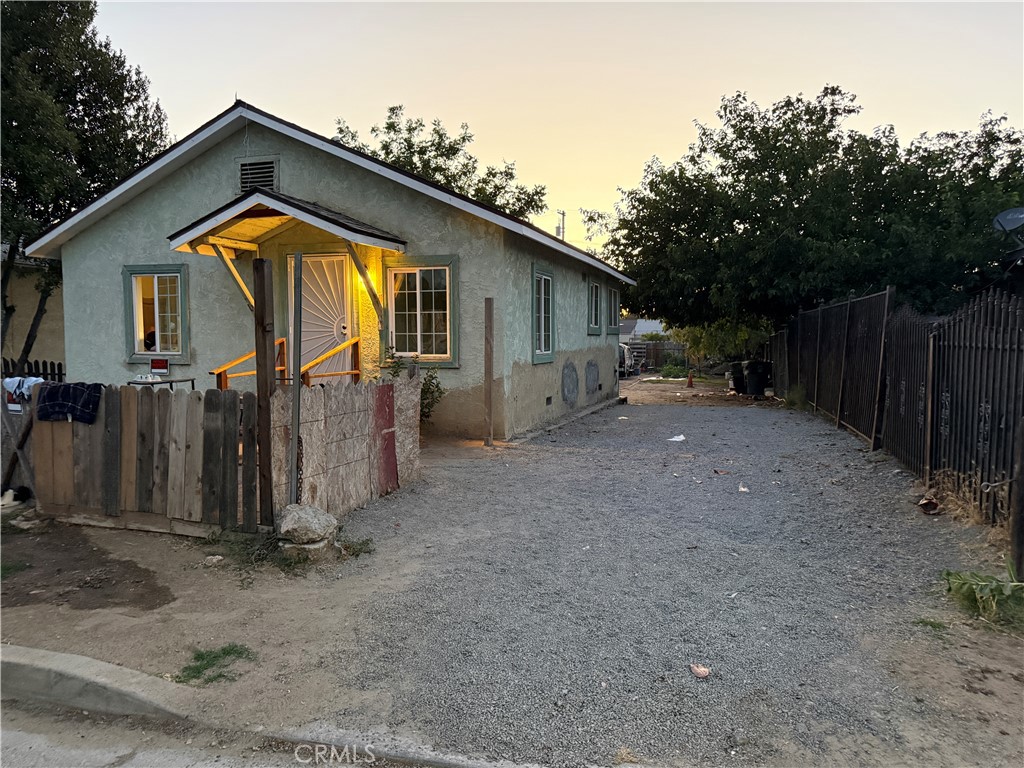 711 Washington Ave, Madera, CA 93638