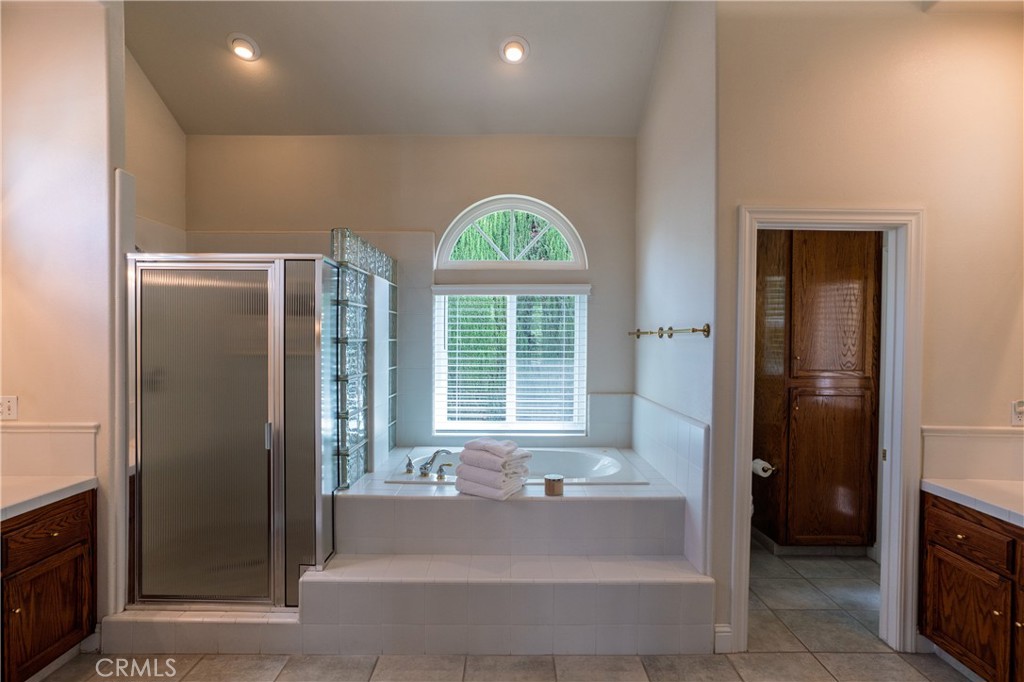 575 Woodlands, Madera, CA 93637