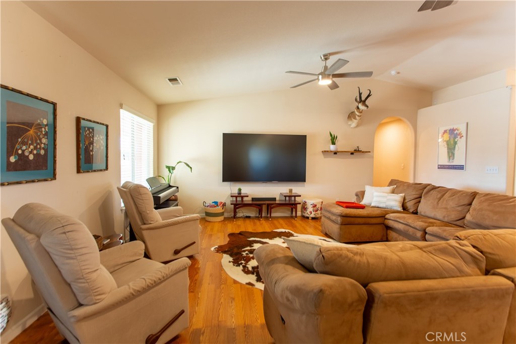 14304 Huntington, Madera, CA 93636