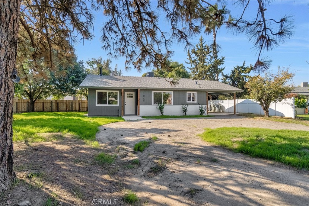 26958 John Kennedy Ct, Madera, CA 93637