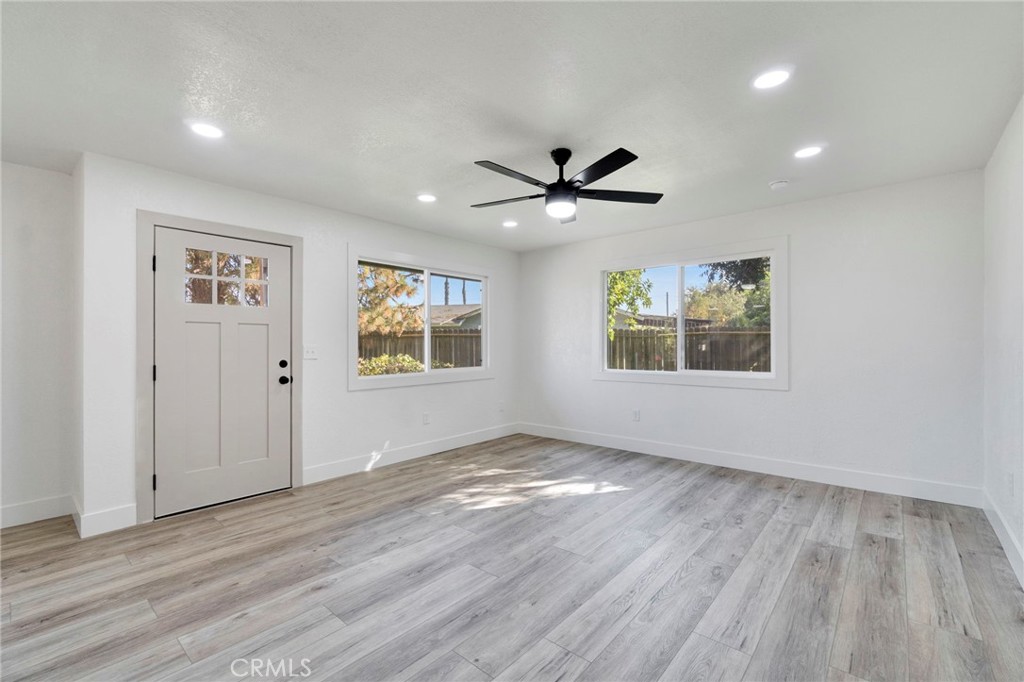 26958 John Kennedy Ct, Madera, CA 93637