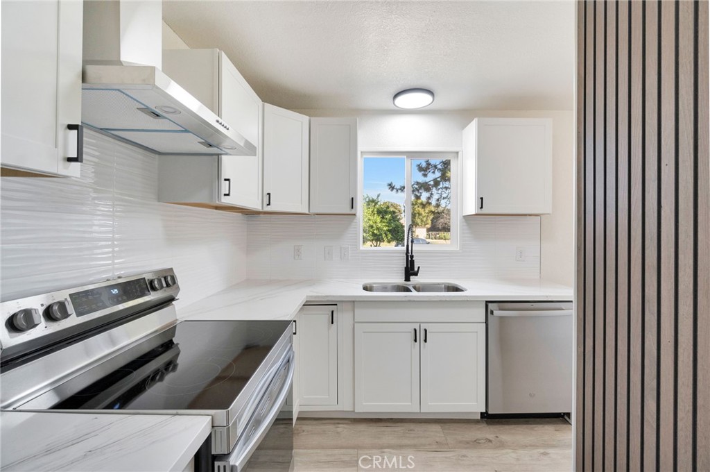 26958 John Kennedy Ct, Madera, CA 93637