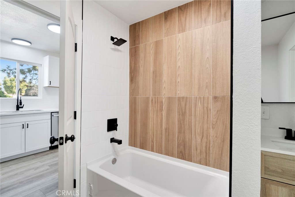 26958 John Kennedy Ct, Madera, CA 93637