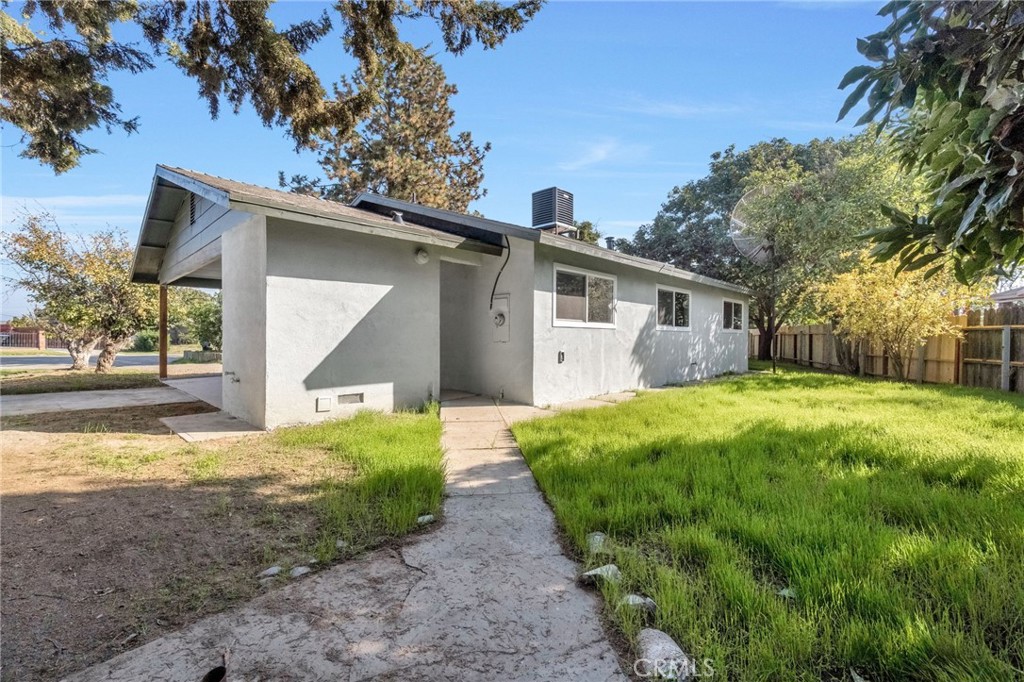 26958 John Kennedy Ct, Madera, CA 93637