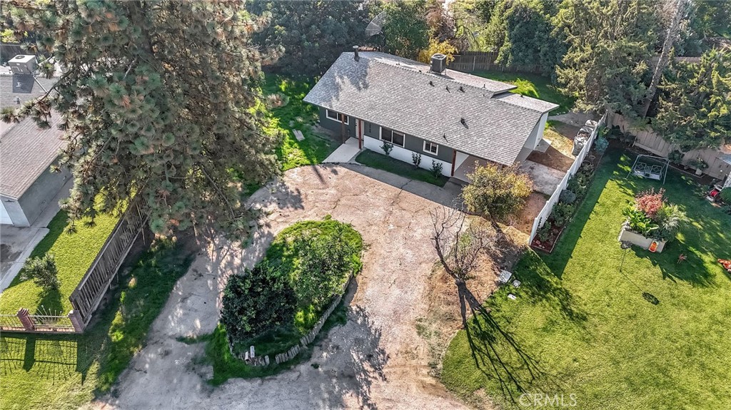 26958 John Kennedy Ct, Madera, CA 93637