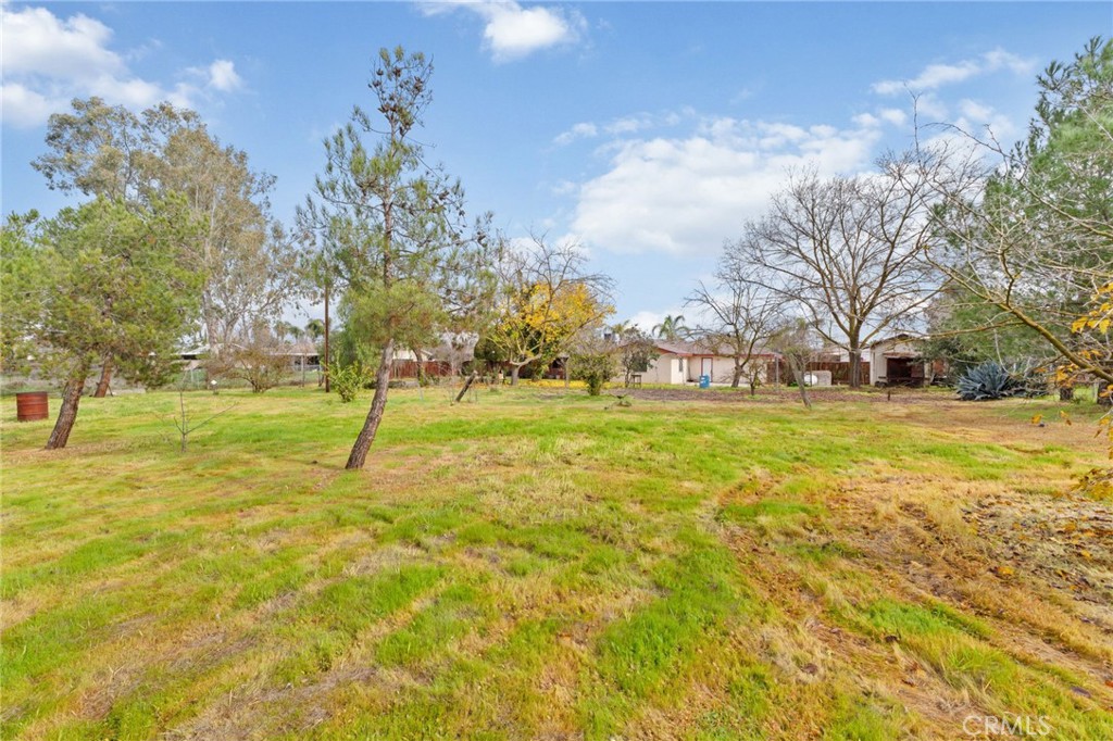 17214 Crescent Dr, Madera, CA 93638