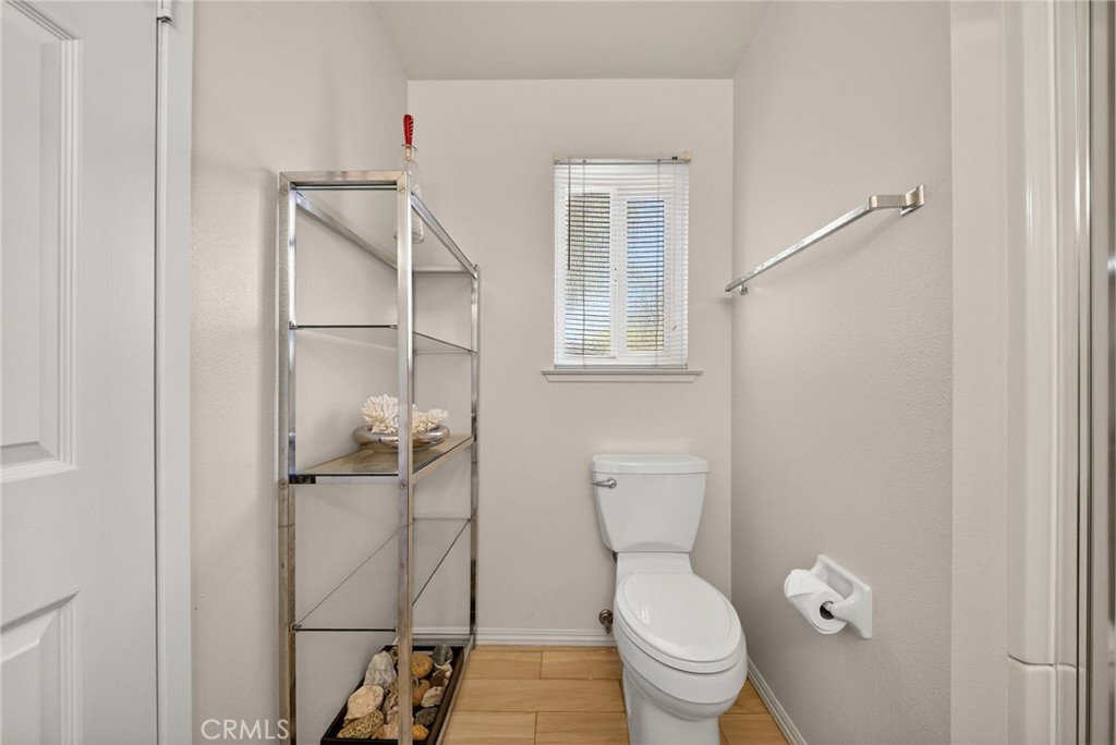 2433 W 3rd, Madera, CA 93637