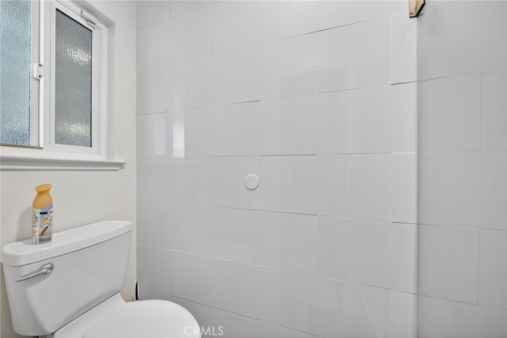 2433 W 3rd, Madera, CA 93637