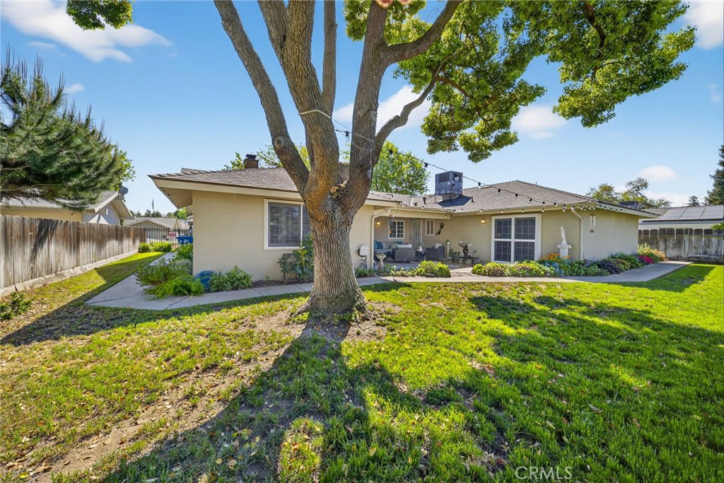 2433 W 3rd, Madera, CA 93637