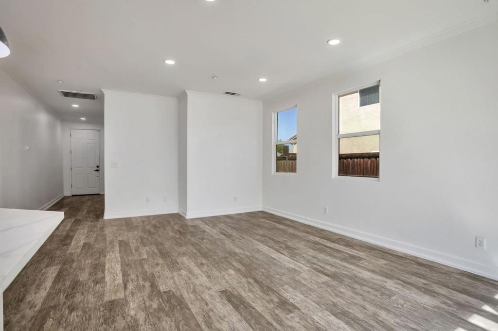 1338 Apple Ct, Madera, CA 93638