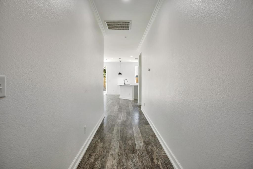 1338 Apple Ct, Madera, CA 93638