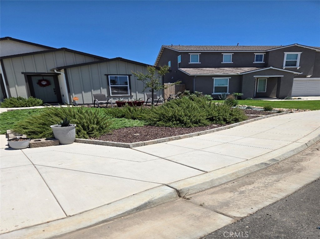 1583 Seneca Dr, Madera, CA 93637