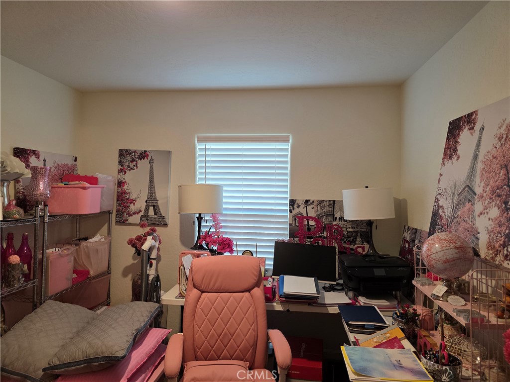 1583 Seneca Dr, Madera, CA 93637