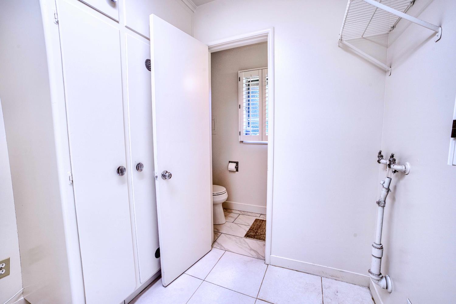 643 Park Ln, Madera, CA 93637