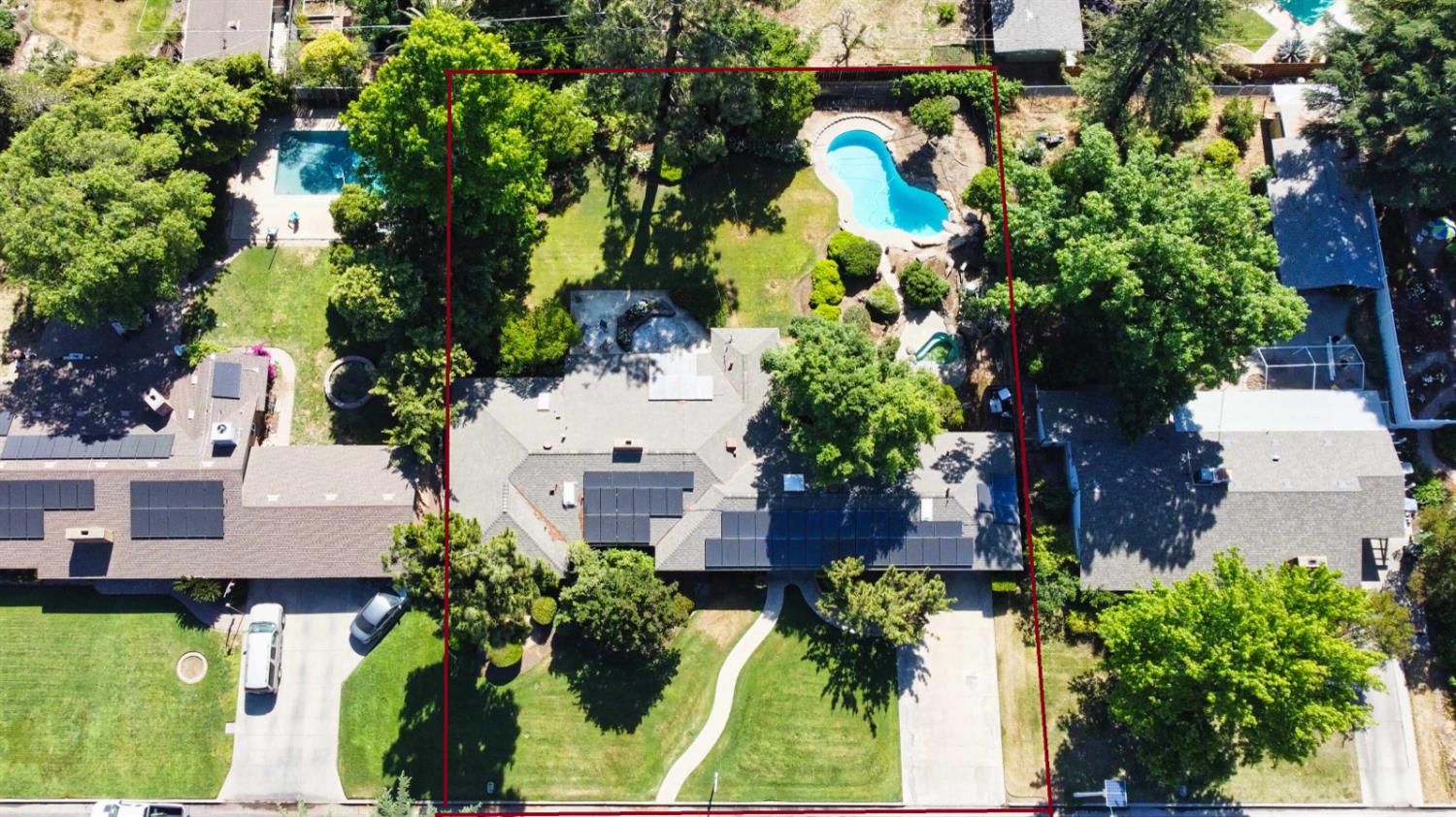 643 Park Ln, Madera, CA 93637