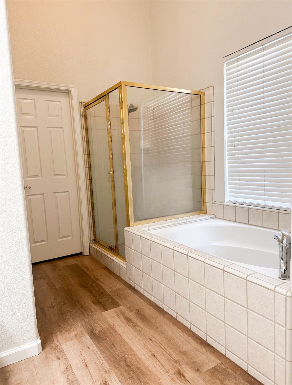 243 Toschi Dr, Madera, CA 93637