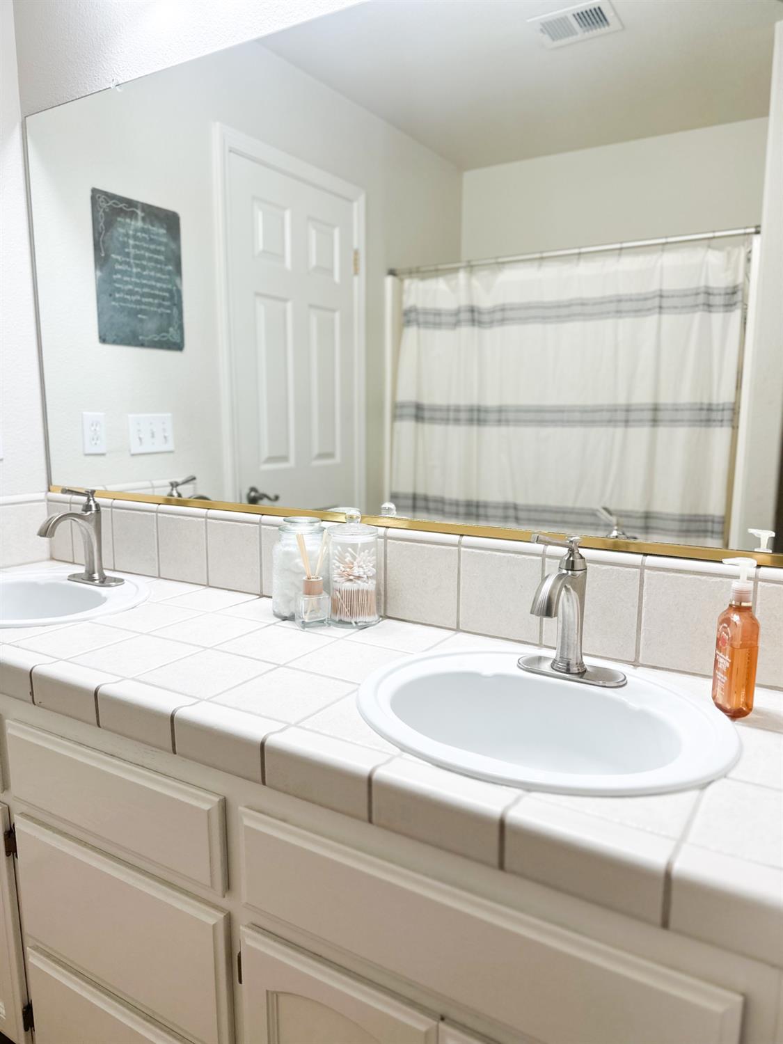 243 Toschi Dr, Madera, CA 93637