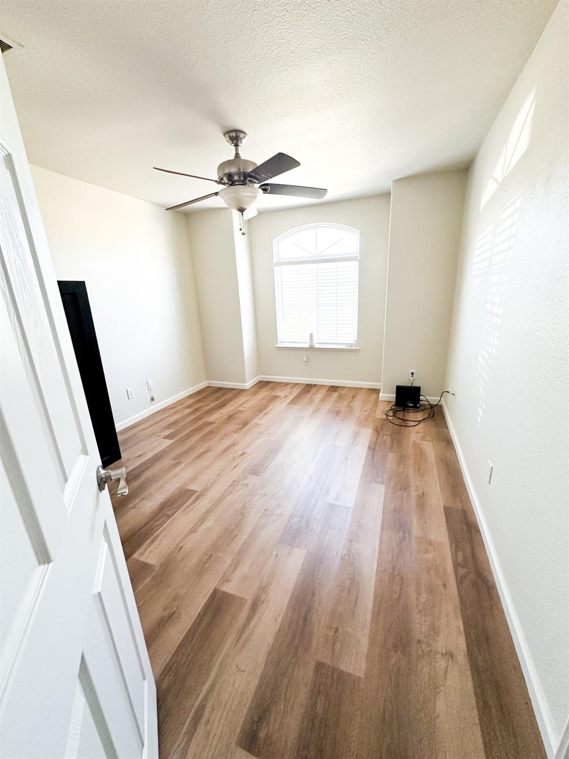 243 Toschi Dr, Madera, CA 93637