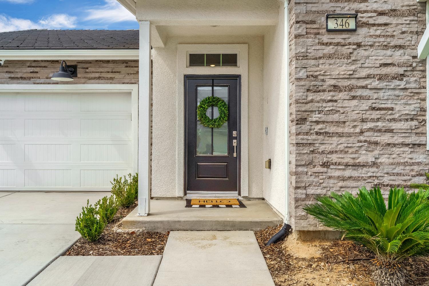 346 Sunset Dr S, Madera, CA 93636