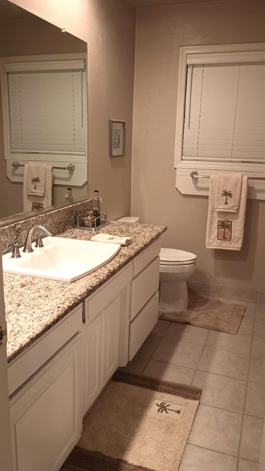 14728 Huntington Rd, Madera, CA 93636