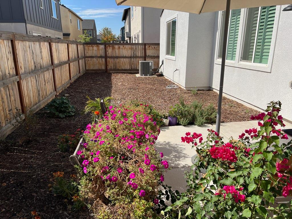 768 Katelyn Ave, Madera, CA 93636