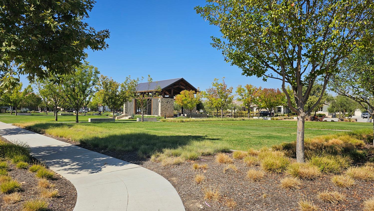768 Katelyn Ave, Madera, CA 93636