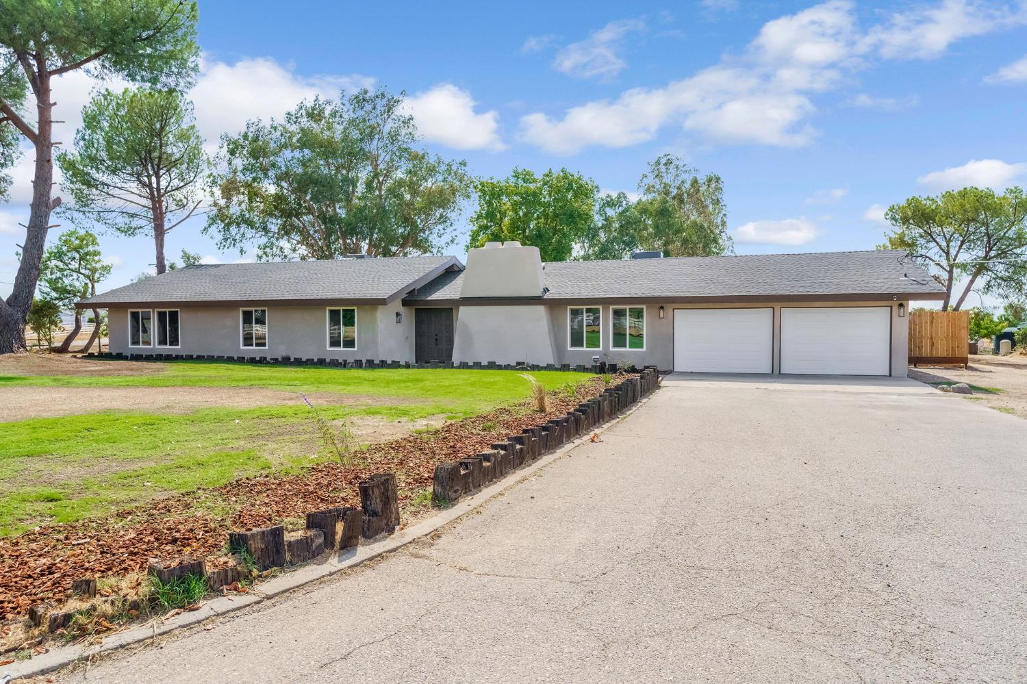 16860 Mark Rd, Madera, CA 93636