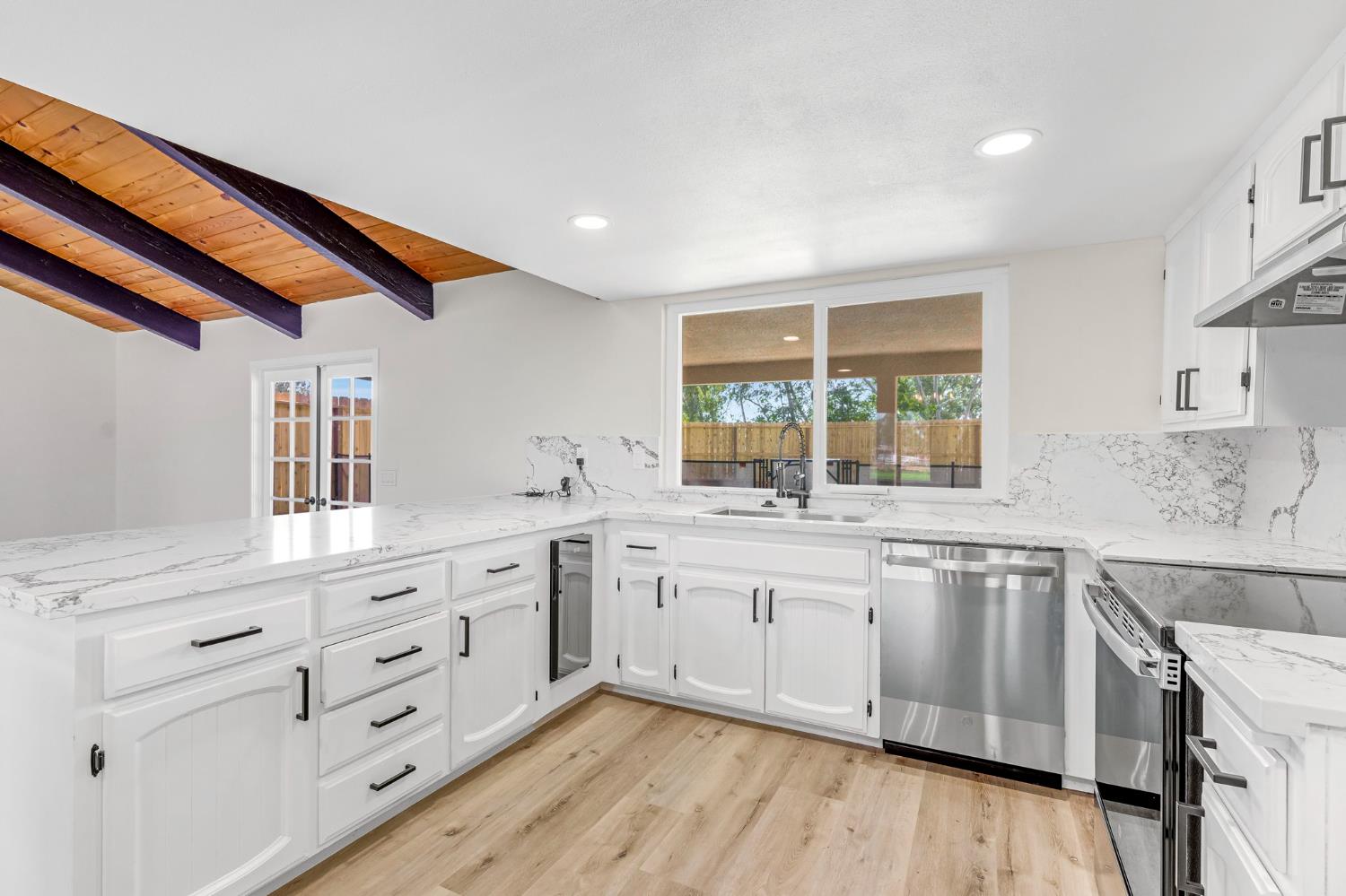 16860 Mark Rd, Madera, CA 93636