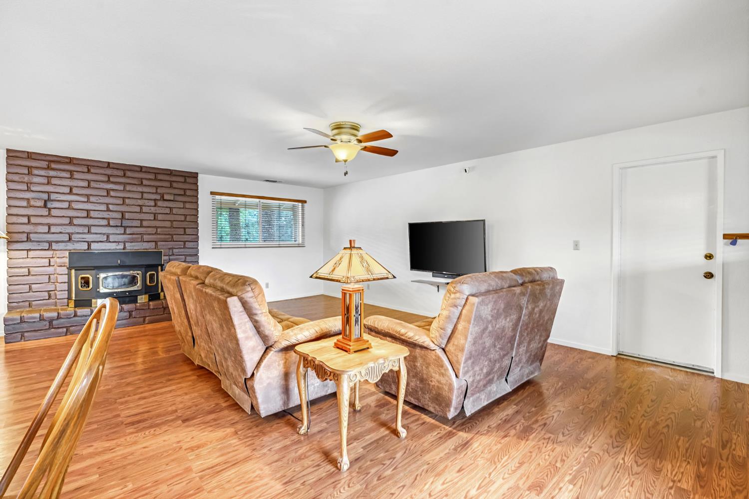 36295 Kensington Dr, Madera, CA 93636