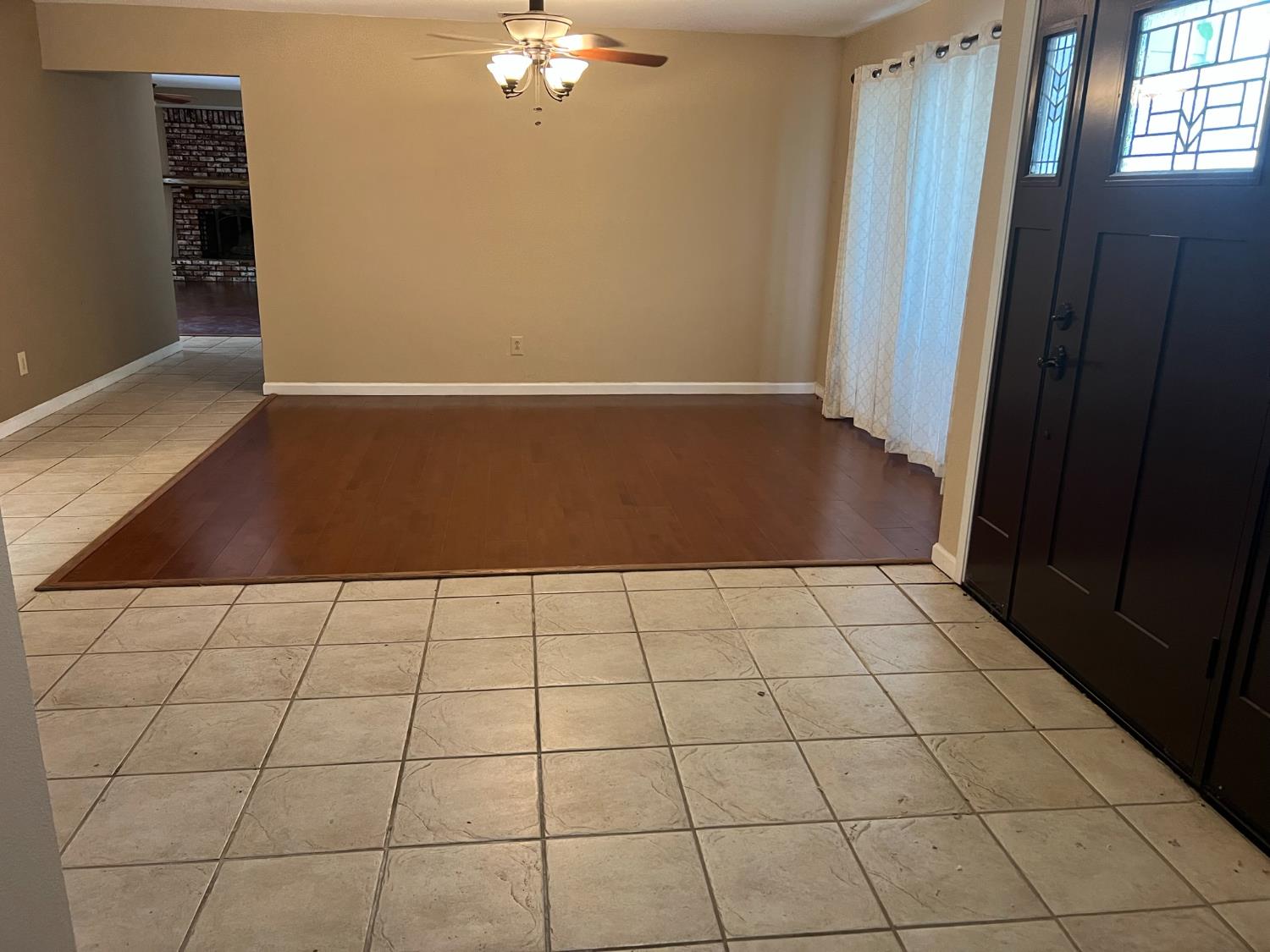 402 Mainberry Dr, Madera, CA 93637