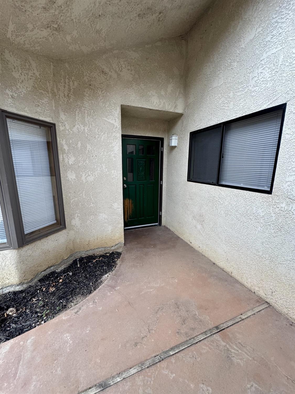 1104 Pinewood Ct, Madera, CA 93637