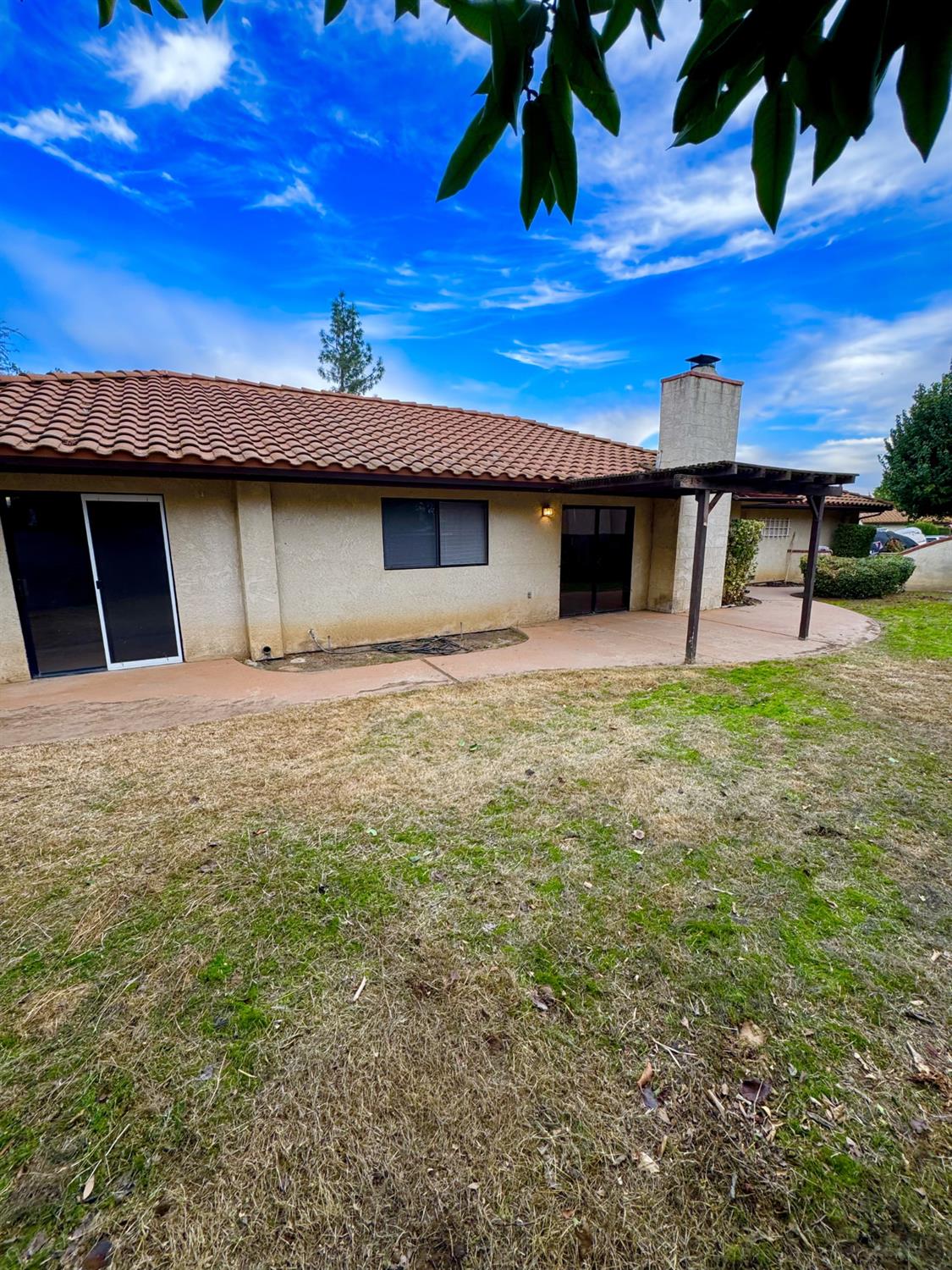 1104 Pinewood Ct, Madera, CA 93637