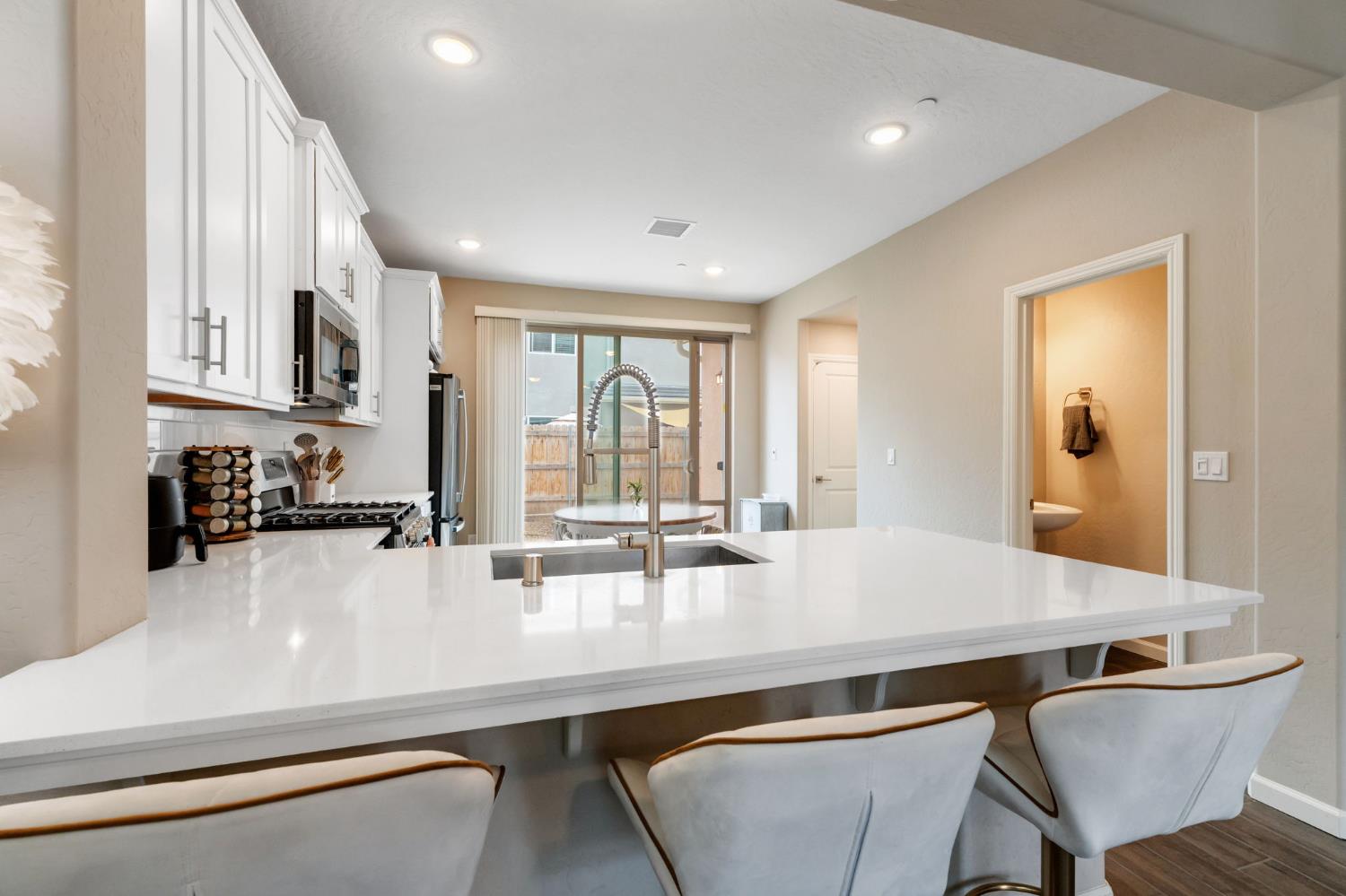 1106 Significant Way W, Madera, CA 93636