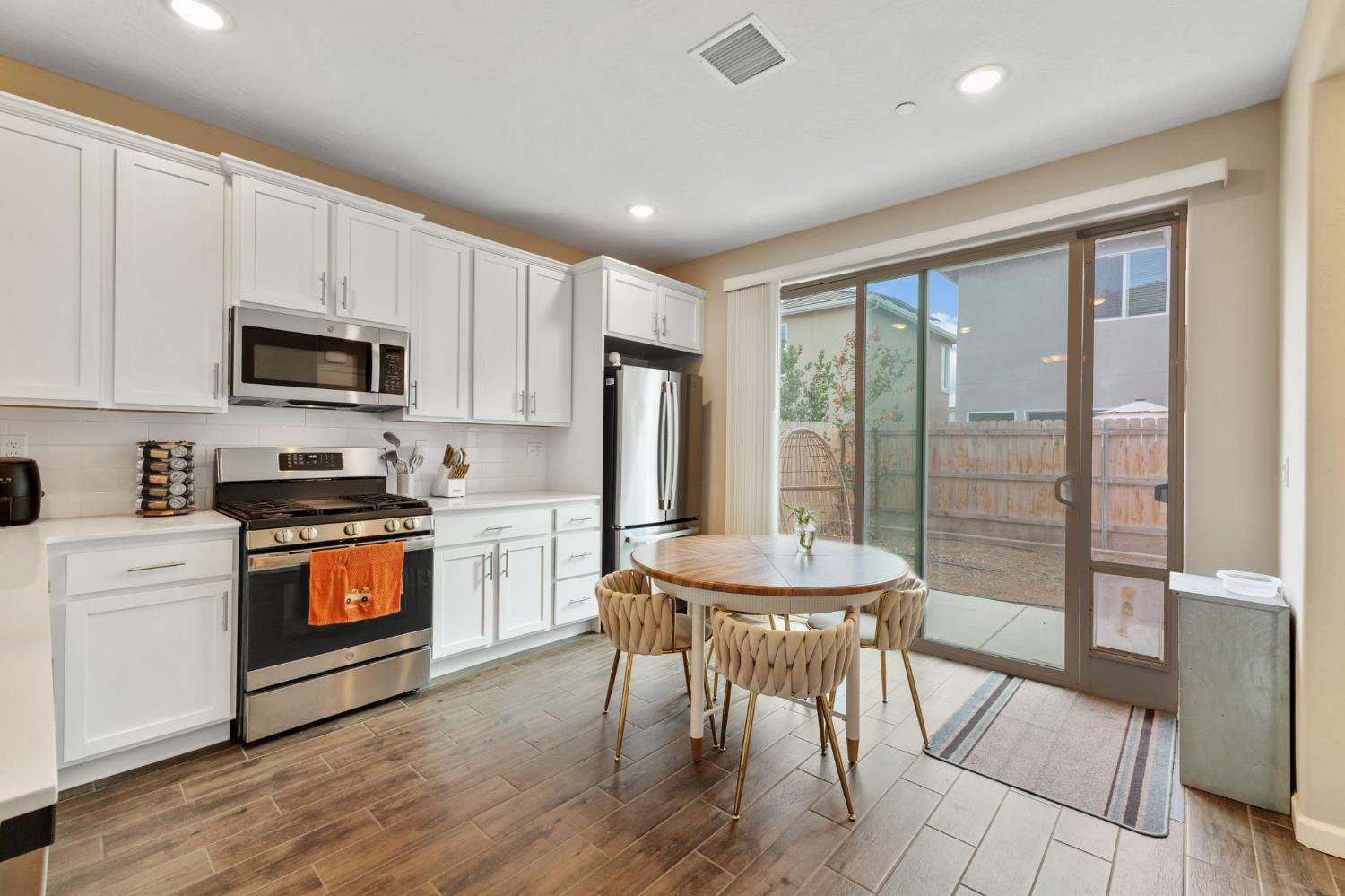 1106 Significant Way W, Madera, CA 93636