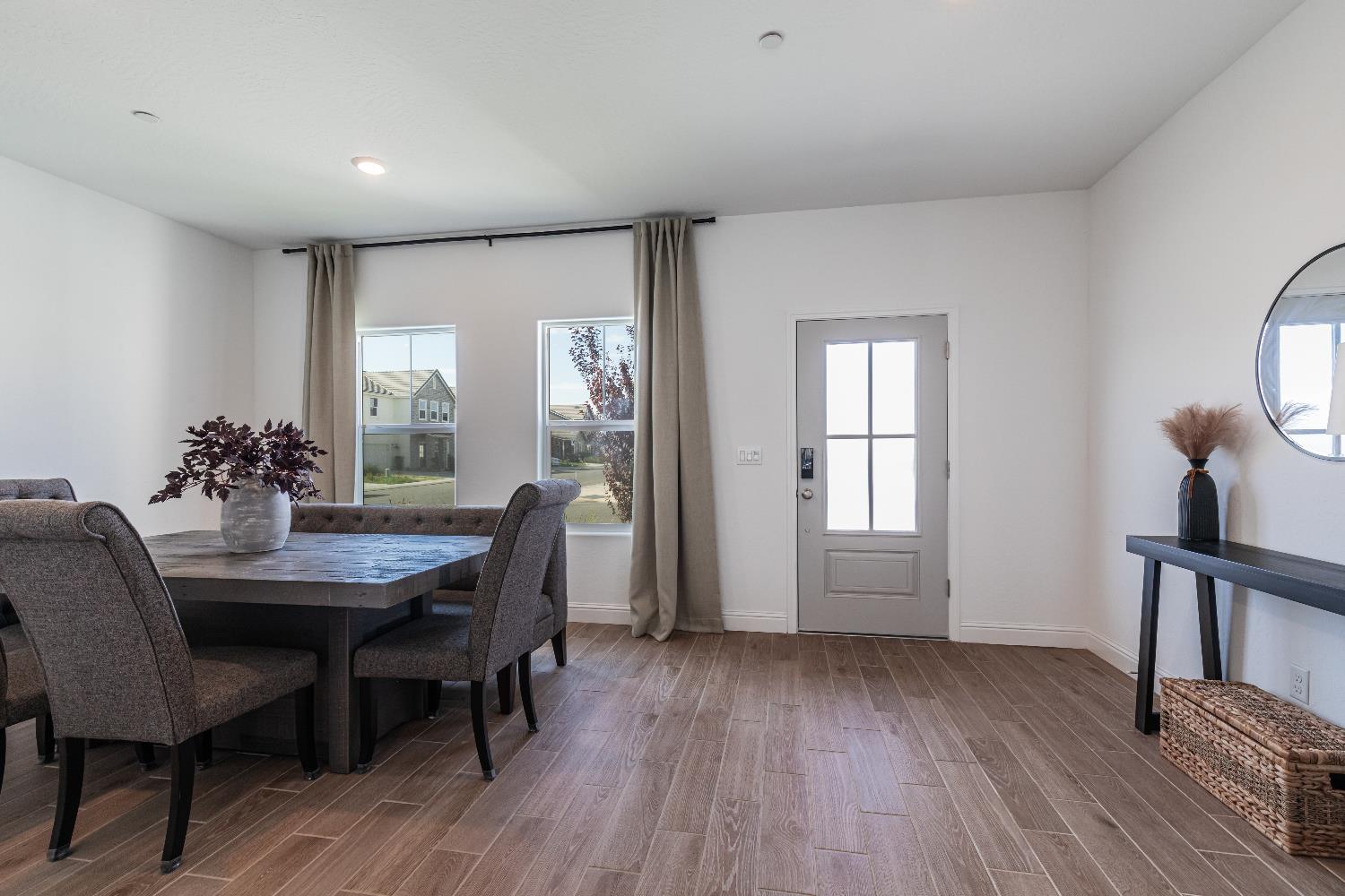 379 Aria S, Madera, CA 93636