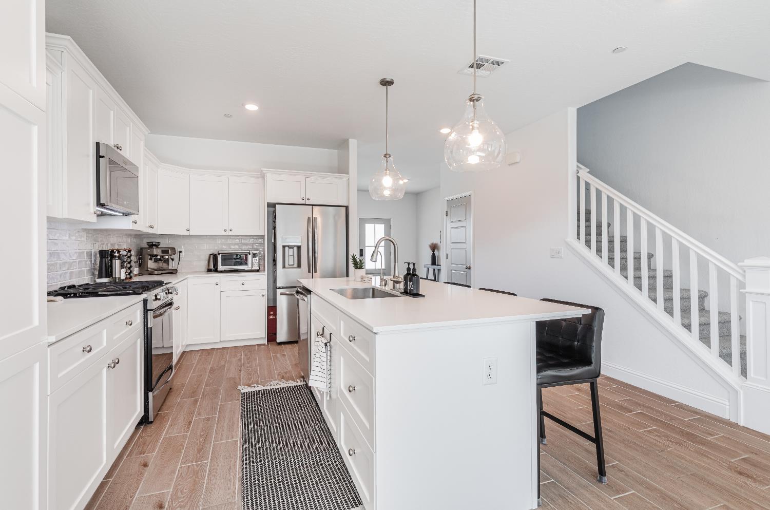 379 Aria S, Madera, CA 93636