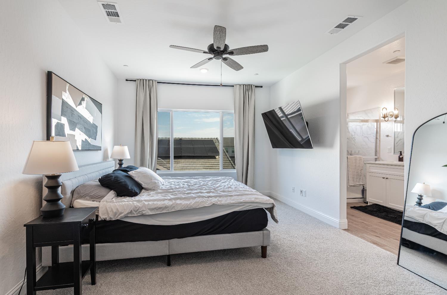 379 Aria S, Madera, CA 93636