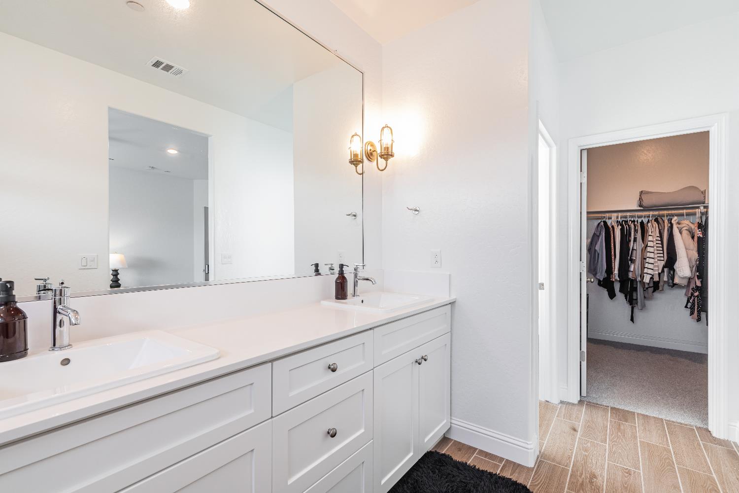 379 Aria S, Madera, CA 93636