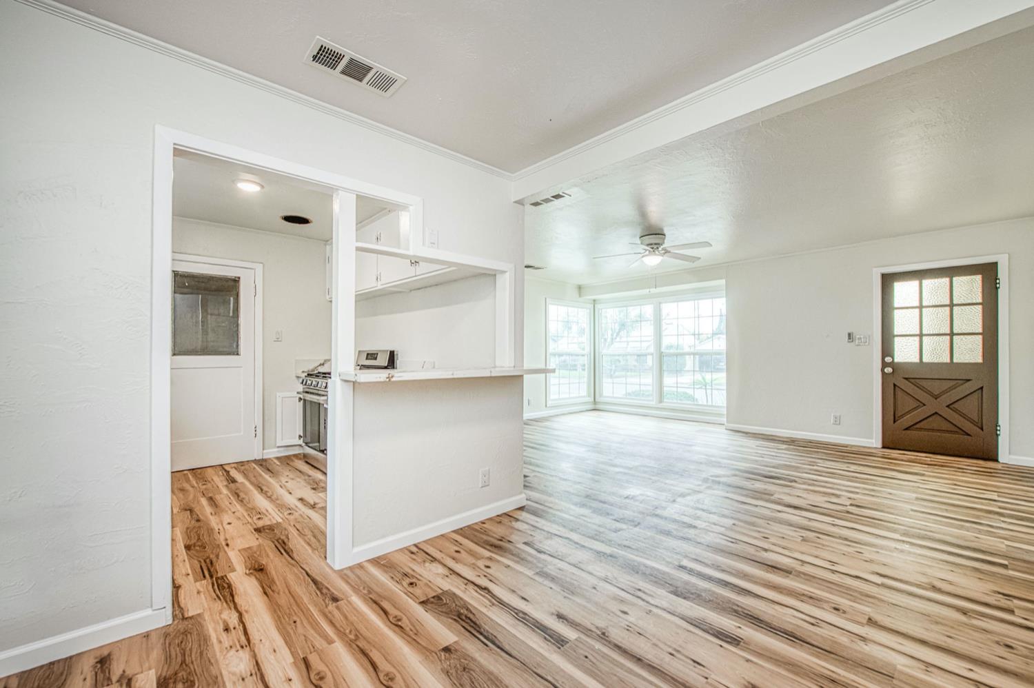 517 Rotan Ave, Madera, CA 93637