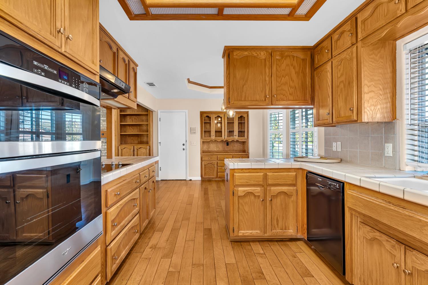 2352 Frederick Way, Madera, CA 93637