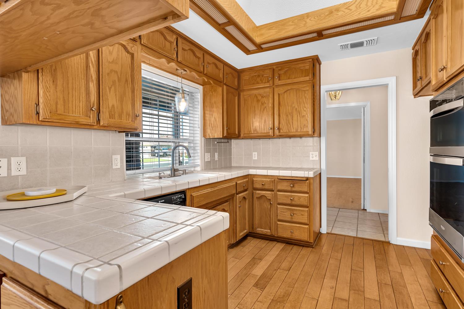 2352 Frederick Way, Madera, CA 93637