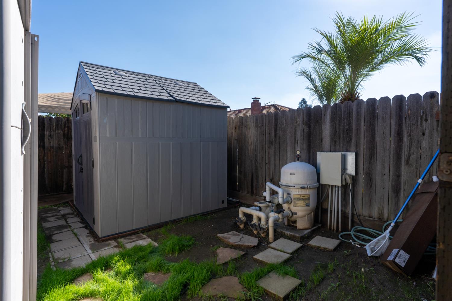 2352 Frederick Way, Madera, CA 93637