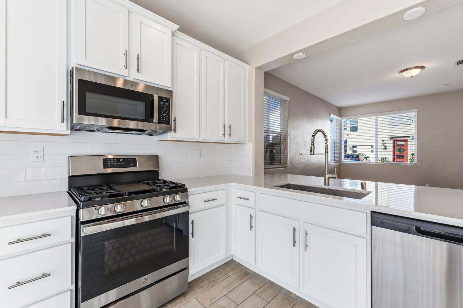 1116 Elevations Way W, Madera, CA 93636