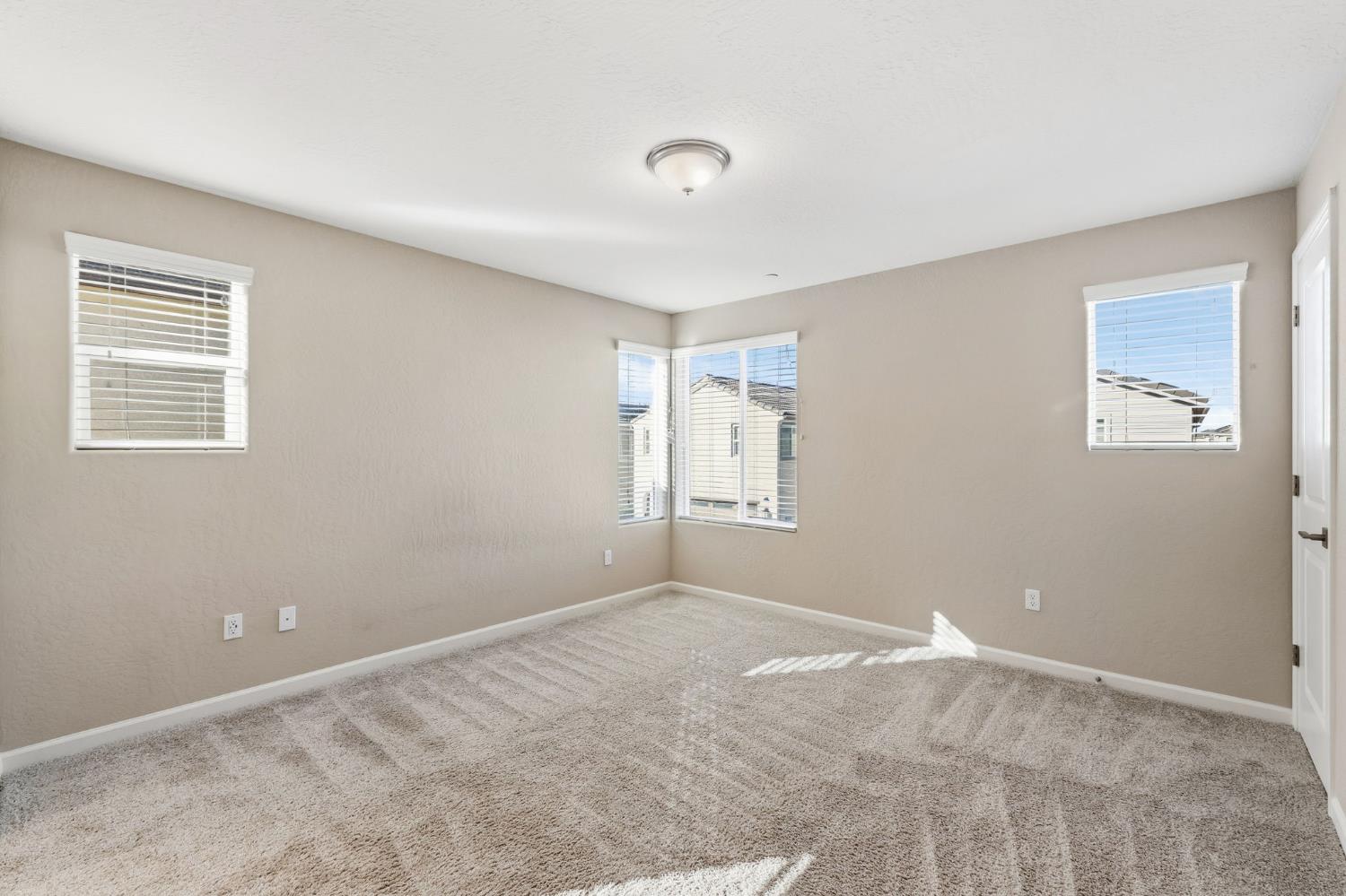 1116 Elevations Way W, Madera, CA 93636