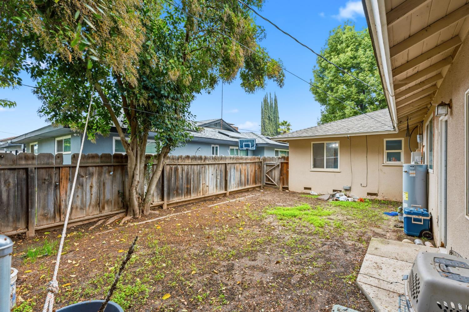 514 Williams Ave, Madera, CA 93637