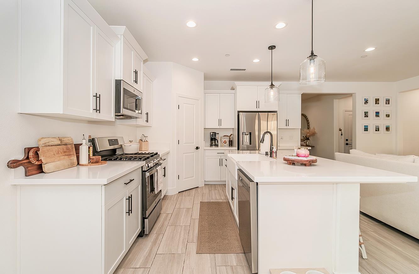 4593 Orchard Hills Rd, Madera, CA 93636