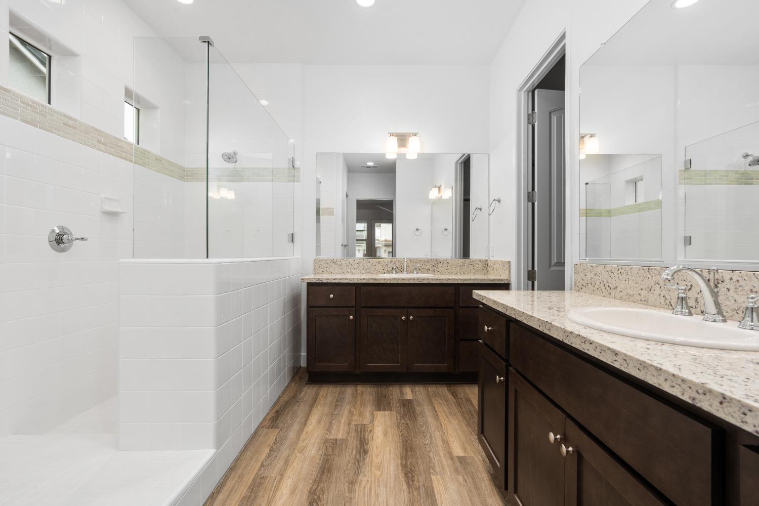 331 Peters Ln S, Madera, CA 93636